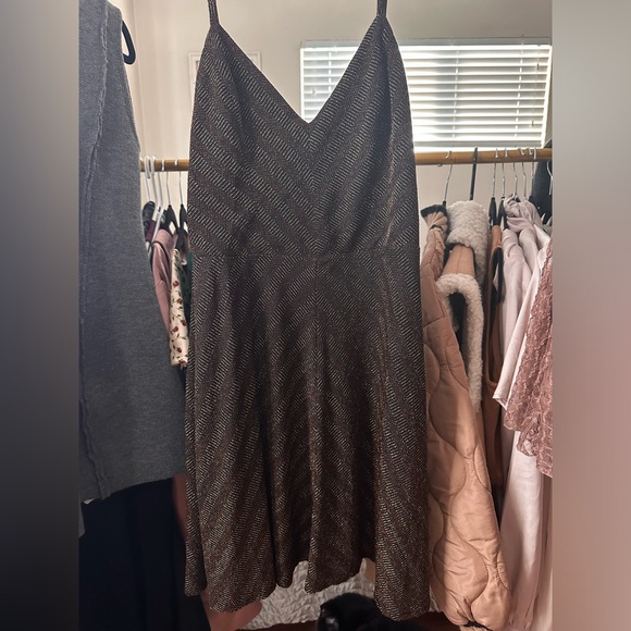 Dress the Population x Cosmopolitan mini dress - Picture 2 of 6